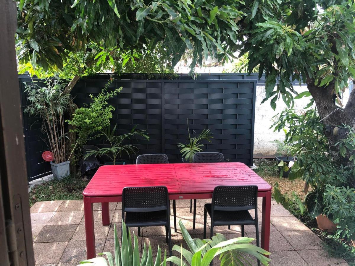 Meuble Le Manguier Apartman Saint-Pierre Kültér fotó